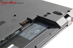O compartimento da bateria externa do Lenovo ThinkPad T480.