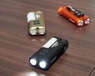 A UC3A da Acebeam em três cores diferentes.
