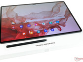 O trio Galaxy Tab S8 são os primeiros comprimidos Samsung a receber One UI 5. (Fonte de imagem: NotebookCheck)