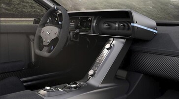 O interior do N Vision 74 é o melhor tipo de design minimalista que coloca a direção em primeiro lugar. (Fonte da imagem: Hyundai)