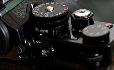 Entre os mostradores táteis da Nikon Zf há um seletor dedicado para preto e branco. (Fonte da imagem: Nikon)