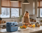 A estação de energia portátil de íons de sódio Bluetti Pioneer Na pode alimentar até 11 dispositivos simultaneamente (Fonte da imagem: Bluetti)