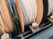 O AMS 2 Pro também funciona com bobinas de papelão