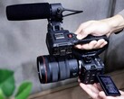 A Canon EOS C50 reúne um sensor full-frame e recursos de vídeo em um corpo compacto. (Fonte da imagem: Canon)
