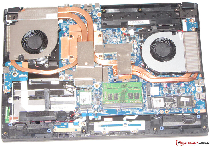 O interior do Gigabyte A5 X1