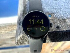 O Pixel Watch 4 oferecerá novos recursos SOS, bem como novas funções para os entusiastas do fitness, de acordo com um vazamento. (Fonte da imagem: Notebookcheck)