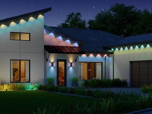Luzes permanentes para áreas externas Govee 2 Pro apresentadas com várias zonas de iluminação