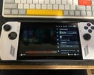 O ASUS ROG Ally Z1 Extreme modificado executando o SteamOS, mostrando uma duração de bateria projetada de mais de 8 horas com 92% de carga. (Fonte da imagem: u/BetweenInkandPaper via Reddit)
