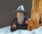 Uma imagem mostrando uma estatueta LEGO de Gandalf. (Fonte da imagem: aitoff - Pixabay)