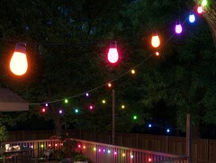As Smart Outdoor S14 Bulb String Lights 2 atualizadas da Govee já estão disponíveis na Europa. (Fonte da imagem: Govee)