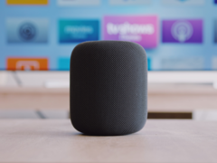 Mark Gurman informa que um novo dispositivo HomePod Apple está a caminho, semelhante ao modelo original. (Fonte da imagem: Howard Bouchevereau on Unsplash)