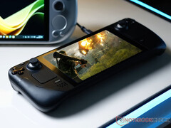 A Just Cause Complete Collection expirará em 12 de fevereiro de 2026. Foto: uma imagem mostrando o Steam Deck ao lado de Ayaneo Kun executando Just Cause 4. (Fonte da imagem: Notebookcheck)