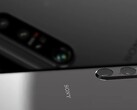 Espera-se que o Sony Xperia 1 V venha com sensores de câmera em sua maioria maiores dimensões do que seu predecessor. (Fonte de imagem: @OnLeaks/Sony - editado)