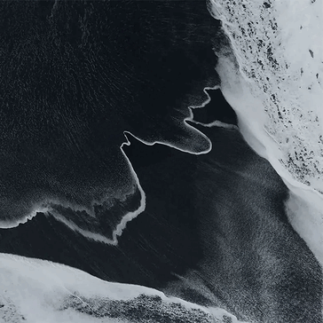 Um vazamento inicial do papel de parede do Pixel 11 Pro Fold mostrando seu papel de parede Moonlight, Lunar Tides