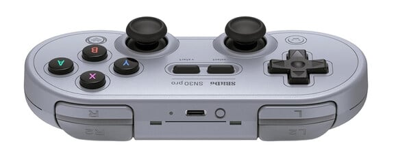 O botão de par nos controladores 8BitDo é o botão redondo próximo à porta USB. (Fonte da imagem: 8BitDo)