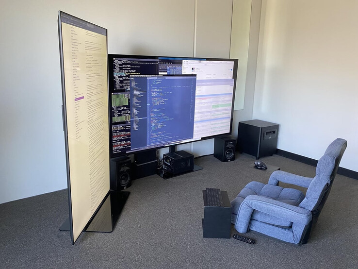 (Fonte da imagem: u/deselected via r/battlestations)