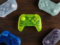 As cores do 8BitDo 64 Bluetooth Controller Prototype Limited Edition têm conchas translúcidas.