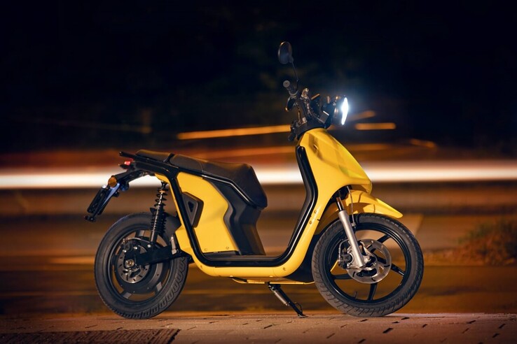 A e-scooter Govecs Roller Flex. (Fonte da imagem: Govecs)