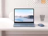 O Laptop Surface Go tem um display de 12,4 polegadas. (Fonte da imagem: Microsoft)
