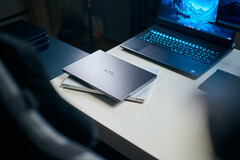 O novo Dell XPS e o Alienware Area-51 (Fonte da imagem: Alex Wätzel para Notebookcheck)