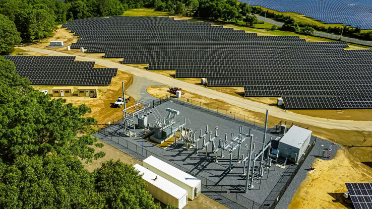Em Long Island, o campo de golfe Calverton Links abriga um projeto solar de quase 23 megawatts (imagem: National Grid Ventures)