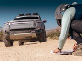 Os competidores do Rebelle Rally devem usar exclusivamente mapas de papel e métodos tradicionais de navegação para encontrar os pontos de controle da corrida. (Fonte da imagem: Rebelle Rally no Instagram)