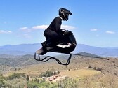 A Airbike pode atingir uma velocidade de até 102 quilômetros por hora.  (Fonte da imagem: Captura de tela do vídeo de teste da Volonaut)