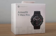 O Amazfit T-Rex Pro Smartwatch de grau militar é à prova d&#039;água para 10 caixas eletrônicos. (Fonte de imagem: Erdi Özüağ)