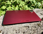 O grande tablet Teclast T60 AI de 12 polegadas tem alto-falantes estéreo e um conector de fone de ouvido de 3,5 mm (Fonte da imagem: Notebookcheck)