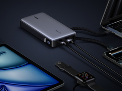 O novo Nexode Power Bank da Ugreen (na foto) tem uma bateria com capacidade de 25.000 mAh. (Fonte da imagem: Ugreen)
