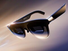 Os óculos de RA Xreal 1 Pro+ oferecem imagens HDR de 1.200 nits quando conectados a laptops, celulares e consoles de jogos.