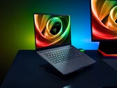 O Razer Blade 14 2025 se destaca como um dos principais concorrentes, apesar de seu formato pequeno e fino (Fonte da imagem: Razer)