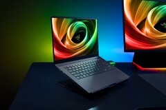 O Razer Blade 14 2025 se destaca como um dos principais concorrentes, apesar de seu formato pequeno e fino (Fonte da imagem: Razer)