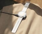 O Realme Watch S5 tem uma aparência incomum graças à sua estrutura plana.
