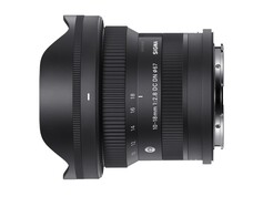 A 10-18mm F2.8 com capuz em forma de pétala (Fonte da imagem: SIGMA)