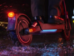 O novo Xiaomi Electric Scooter 5 Plus se juntará a modelos já existentes, como o Scooter 5 Max (foto). (Fonte da imagem: Xiaomi)