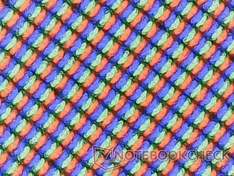O revestimento fosco apresenta uma textura ligeiramente mais granulada do que a alternativa brilhante