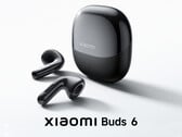 O Xiaomi Buds 6 em uma de suas três cores de lançamento.