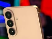 De acordo com uma reportagem da Coreia, a Samsung confirmou que o Galaxy S27 Ultra contará apenas com um sistema de três câmeras.