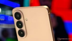 De acordo com uma reportagem da Coreia, a Samsung confirmou que o Galaxy S27 Ultra contará apenas com um sistema de três câmeras.