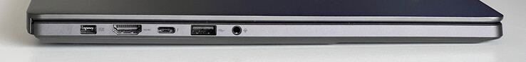 Esquerda: fonte de alimentação, HDMI 2.1, USB-C 4.0 (40 GBit/s, DisplayPort, Power Delivery), USB-A 3.2 Gen 2 (10 GBit/s)