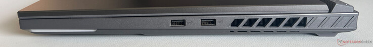 Direita: 2x USB-A 3.2 Gen.2 (10 GBit/s)