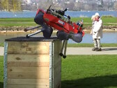 Pesquisadores da ETH Zürich desenvolvem módulos de última geração que permitem ao robô ANYmal D navegar em terrenos e obstáculos complexos. (Fonte: ETH Zürich no YouTube)
