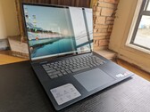 Análise do laptop 2 em 1 Dell Inspiron 16 7635: Um Inspiron 16 7630 com AMD Ryzen