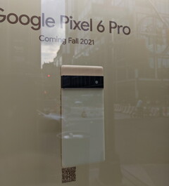 O Pixel 6 Pro em carne e osso, &#039;Vindo do outono de 2021&#039;. (Fonte da imagem: u/ ThisGuyRightHer3)