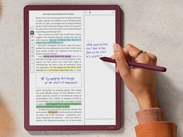 O Kindle Scribe Colorsoft vem com uma caneta Premium na caixa. (Fonte da imagem: Amazon)