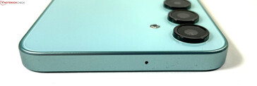 Top: microfone