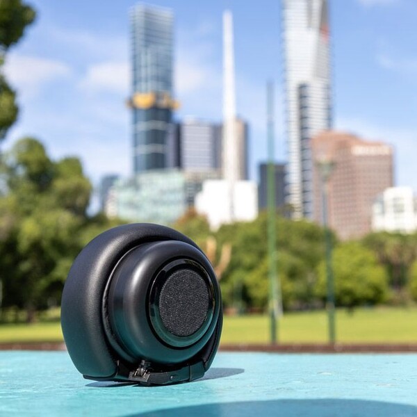 O TDM Neo no modo de alto-falante.