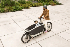 O Urban Arrow FamilyNext Pro conta com um motor Bosch Cargo Line Smart System que oferece torque de 85 Nm (Fonte da imagem: Urban Arrow)