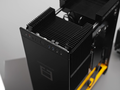 A caixa MonsterLabo Beast tem ~50% de seu volume cheio de dissipadores de calor e aquecedores. (Fonte de imagem: Optimum Tech)
